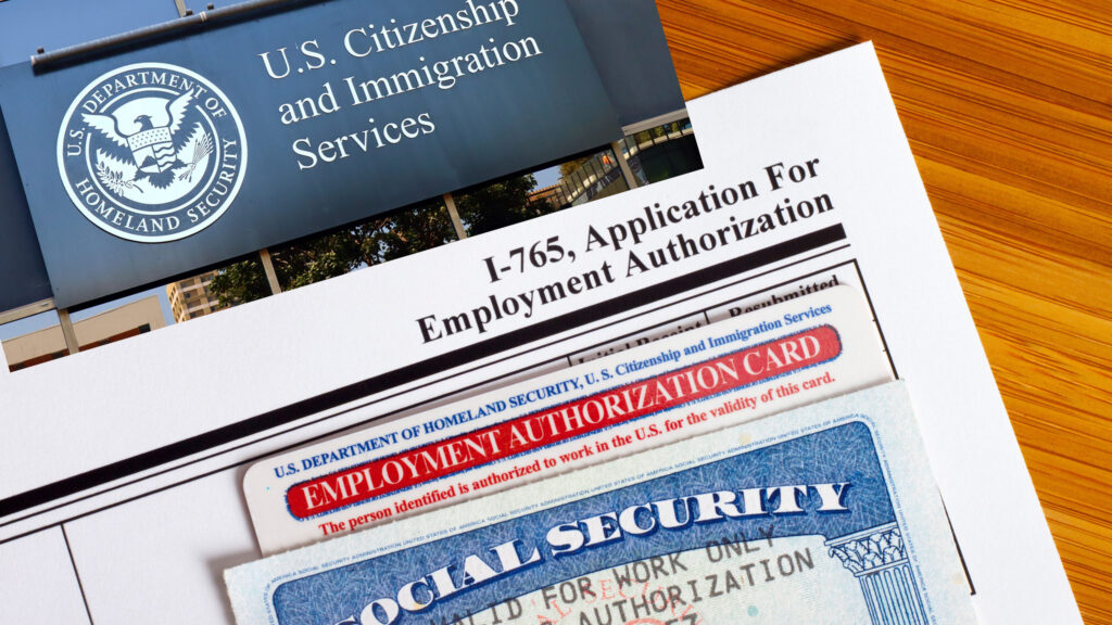 Migration : les États-Unis limitent les autorisations de travail à 18 mois pour les réfugiés et demandeurs d’asile