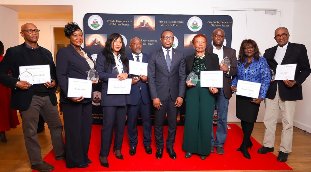 Prix du Rayonnement d’Haïti : l’ambassadeur Louino Volcy dévoile un prix pour célébrer le rayonnement d’Haïti et de sa diaspora en France