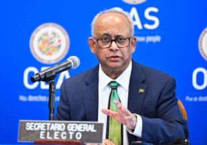 Après sa visite en Haïti, Albert Ramdin place la sécurité au cœur des conditions pour les élections