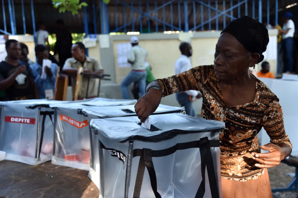Élections en Haïti : avec à peine plus de 10 % de l’électorat potentiel inscrit, l’échec est-il populaire ou politique ?