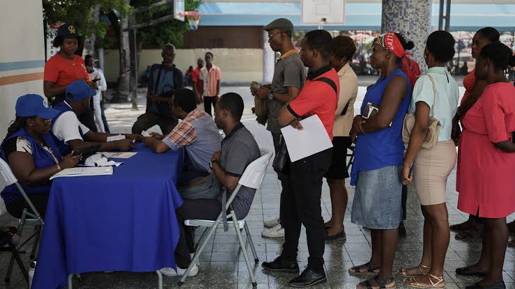 Haïti : tandis que le peuple se bat pour survivre et que l’horizon électoral demeure incertain, les prétendants au pouvoir sont déjà en campagne