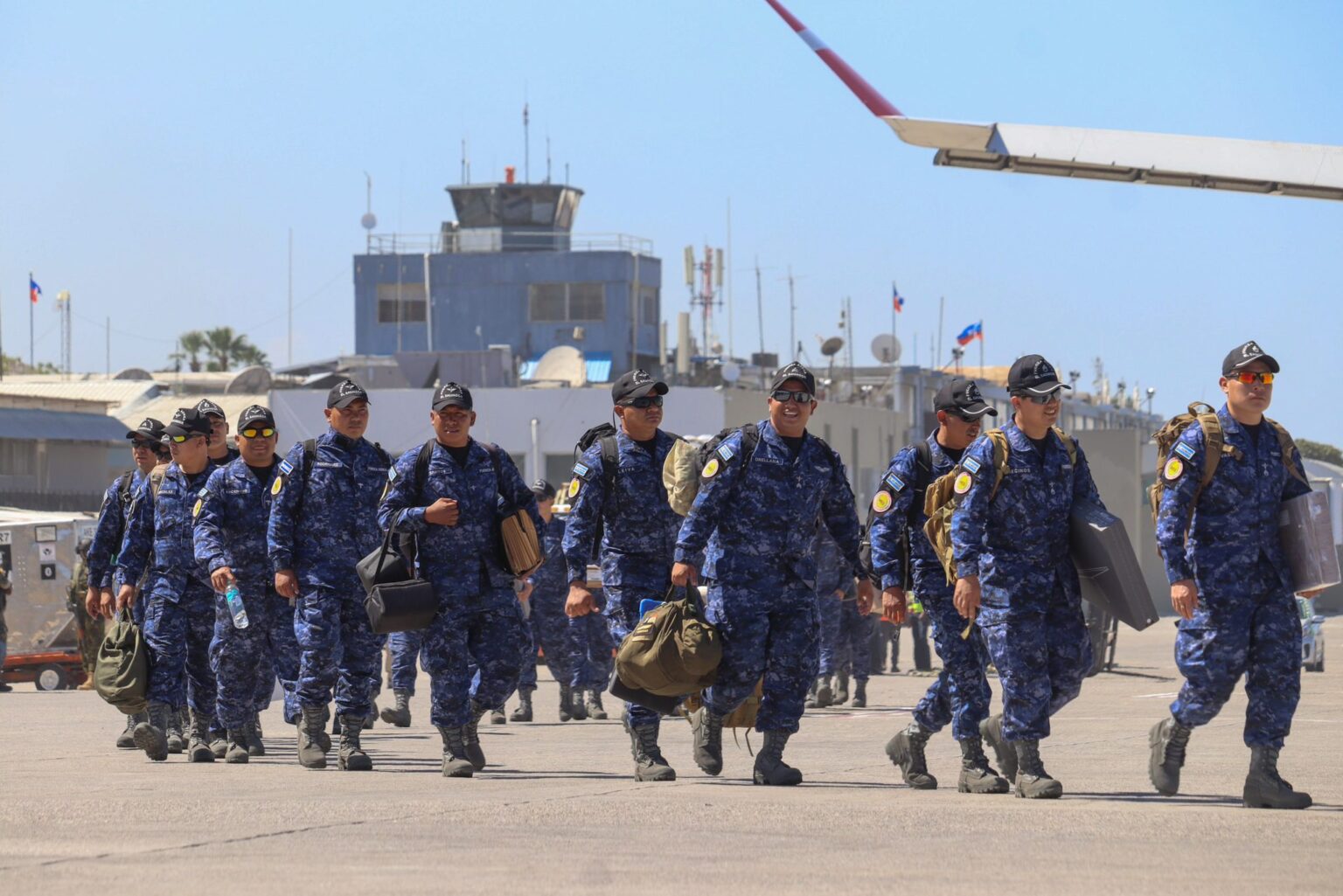 Haïti : le Salvador renforce sa présence avec environ 1 000 soldats, leur commandement reste à préciser